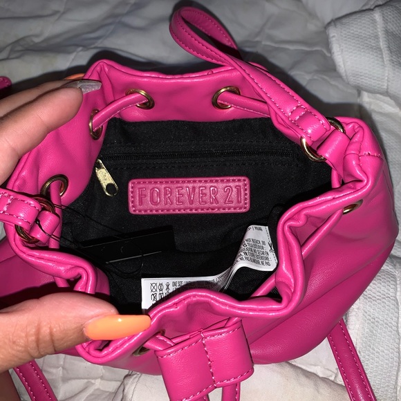 NEW 🌟Purse - Picture 3 of 3